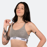 Jillian wears a size S