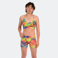 Kailey wears a size S