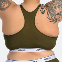 Claudia wears a size XL
