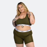 Claudia wears a size XL