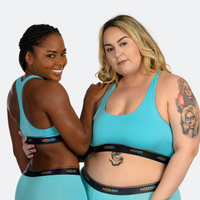 Ebony wears a size M, Claudia wears a size 3XL