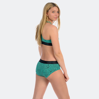 Julianna wears a size S