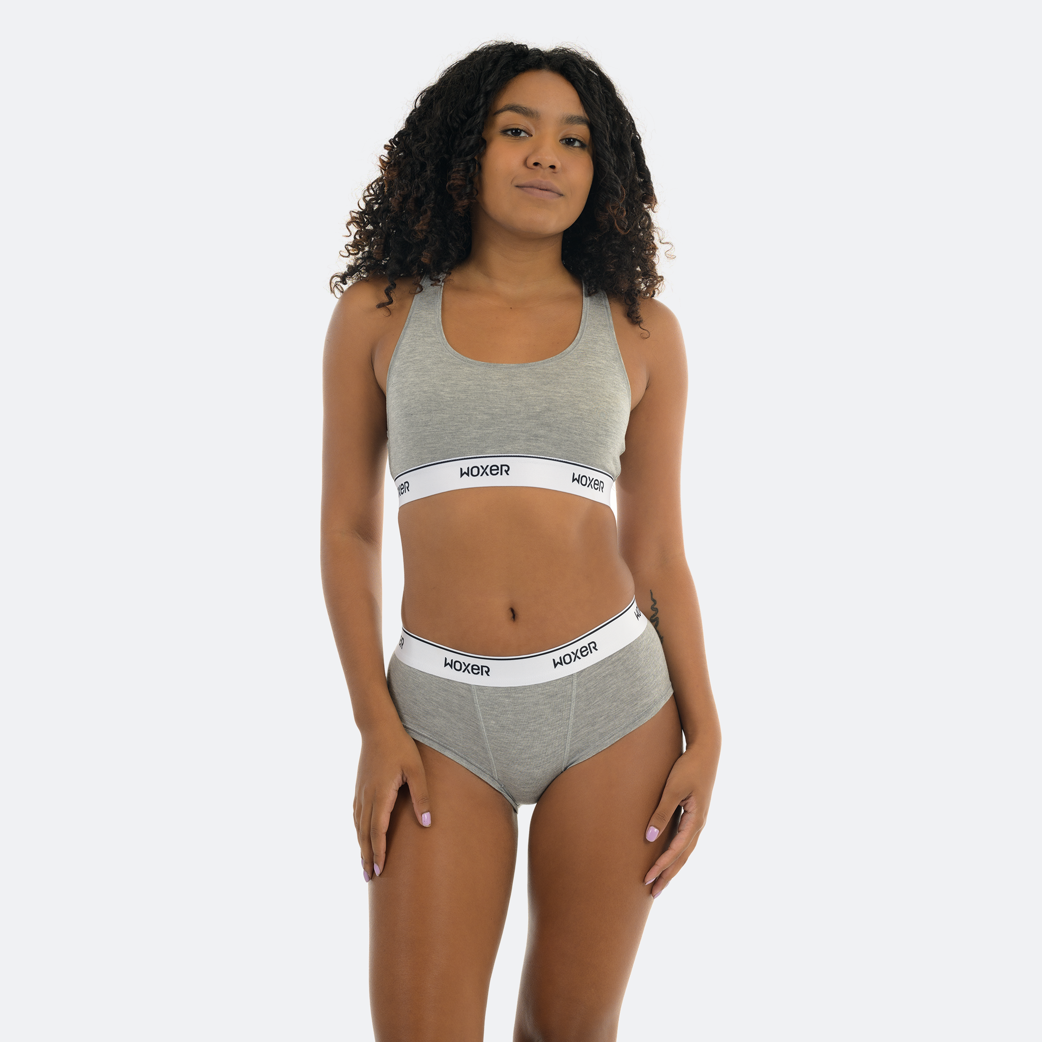 Cece wears a size S