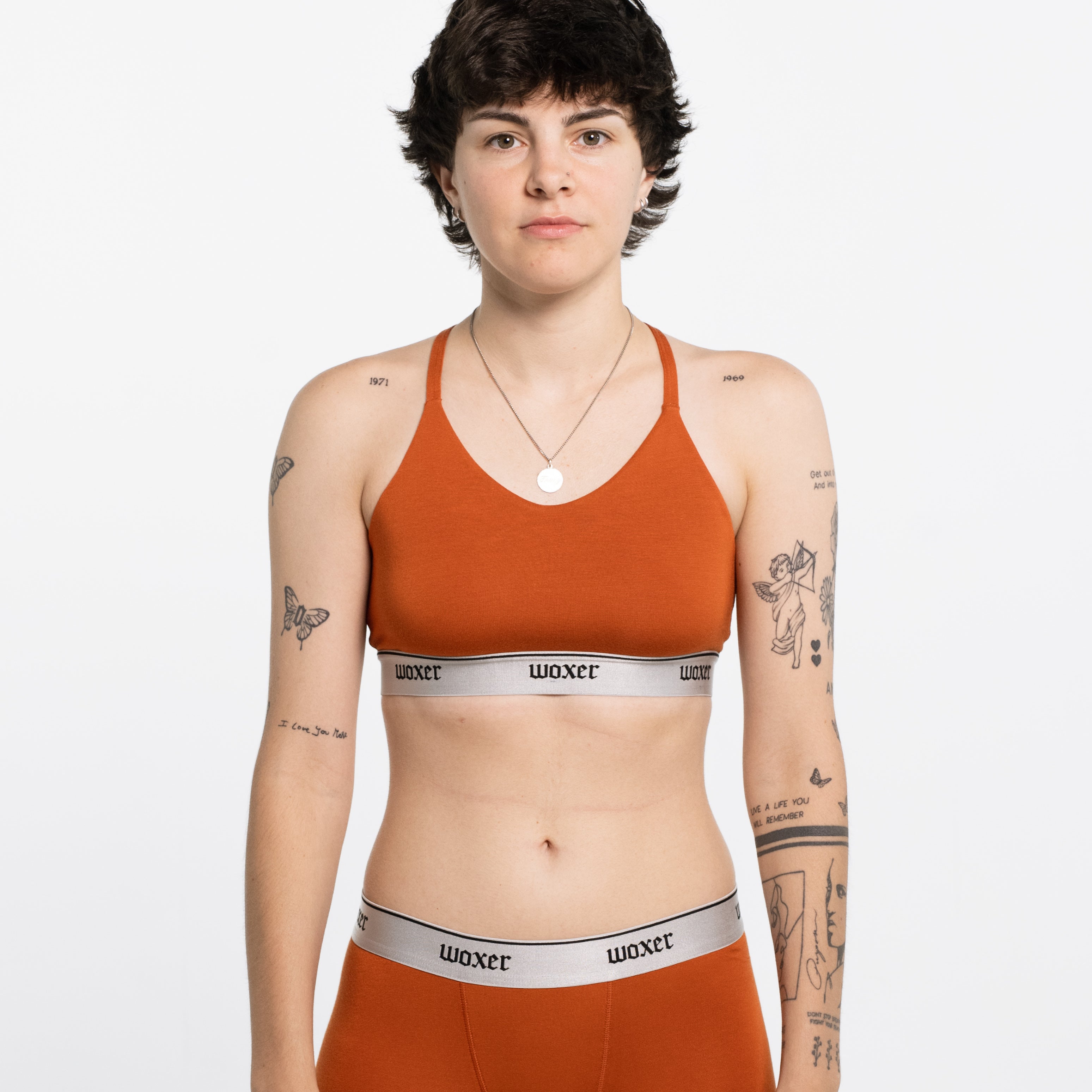 Gabbie wears a size M