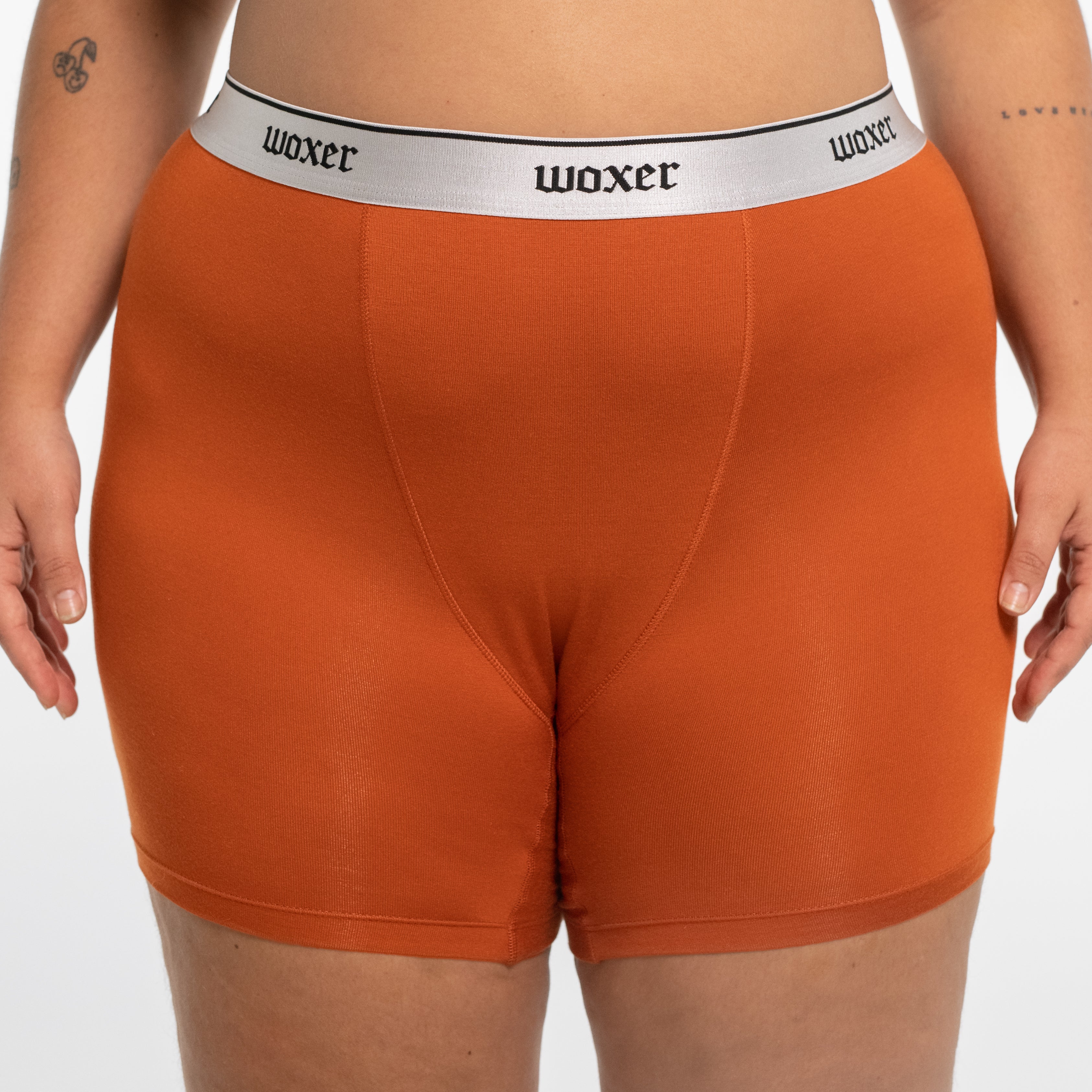 Aymeth wears a size XL (edited) 