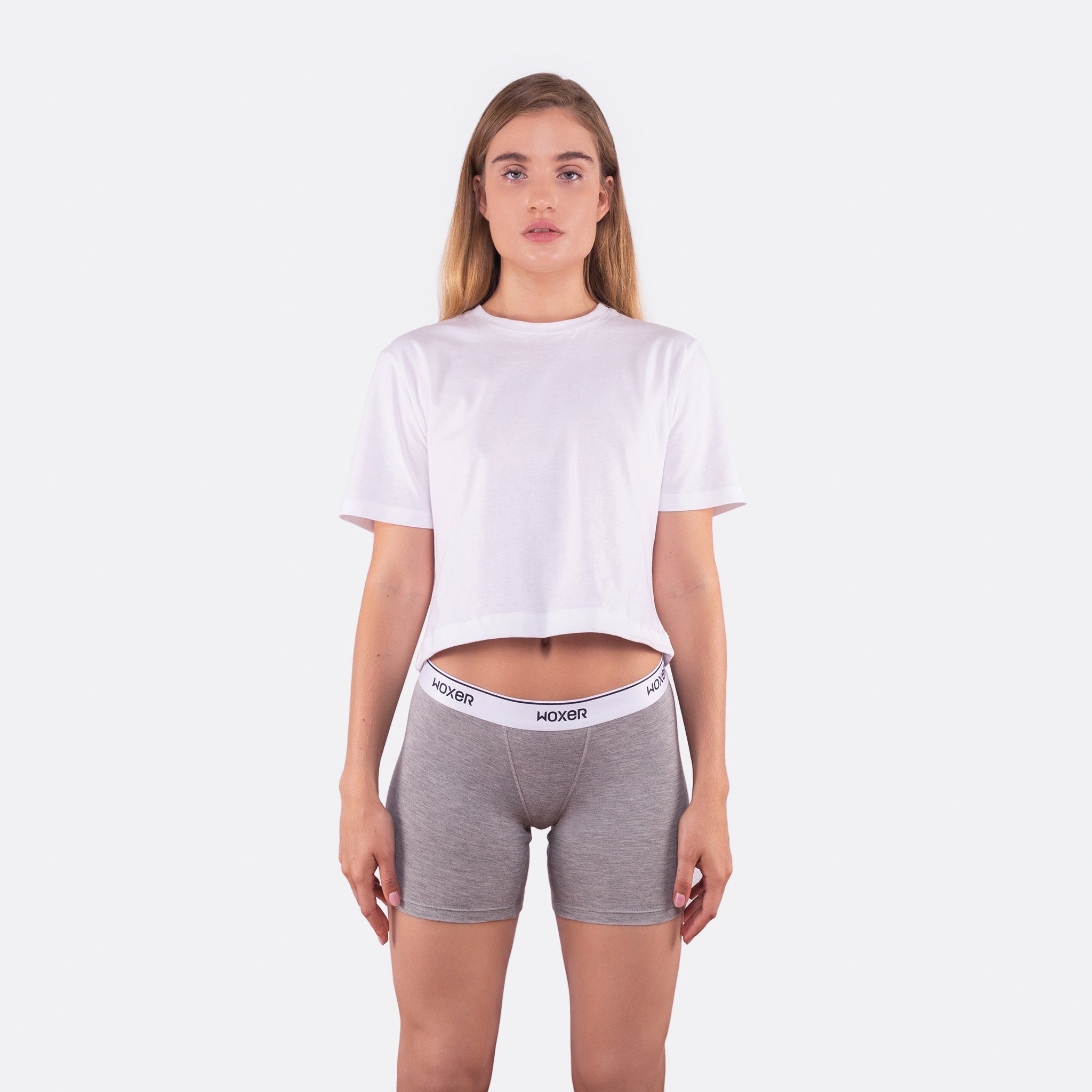 Anna wears a size S