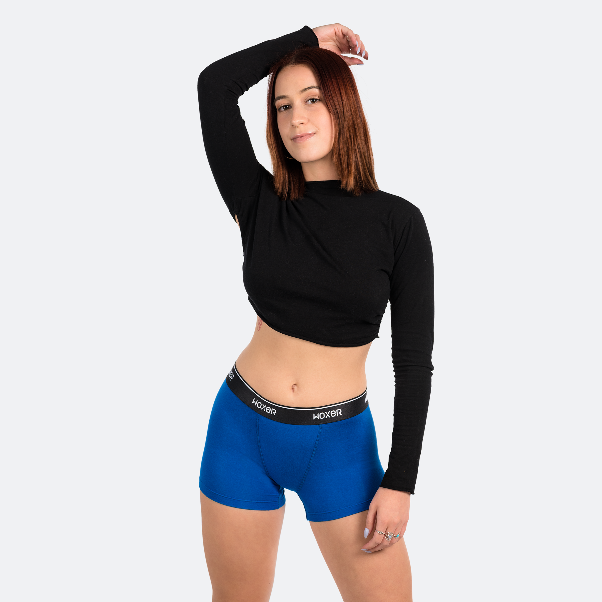 Stephanie wears a size M