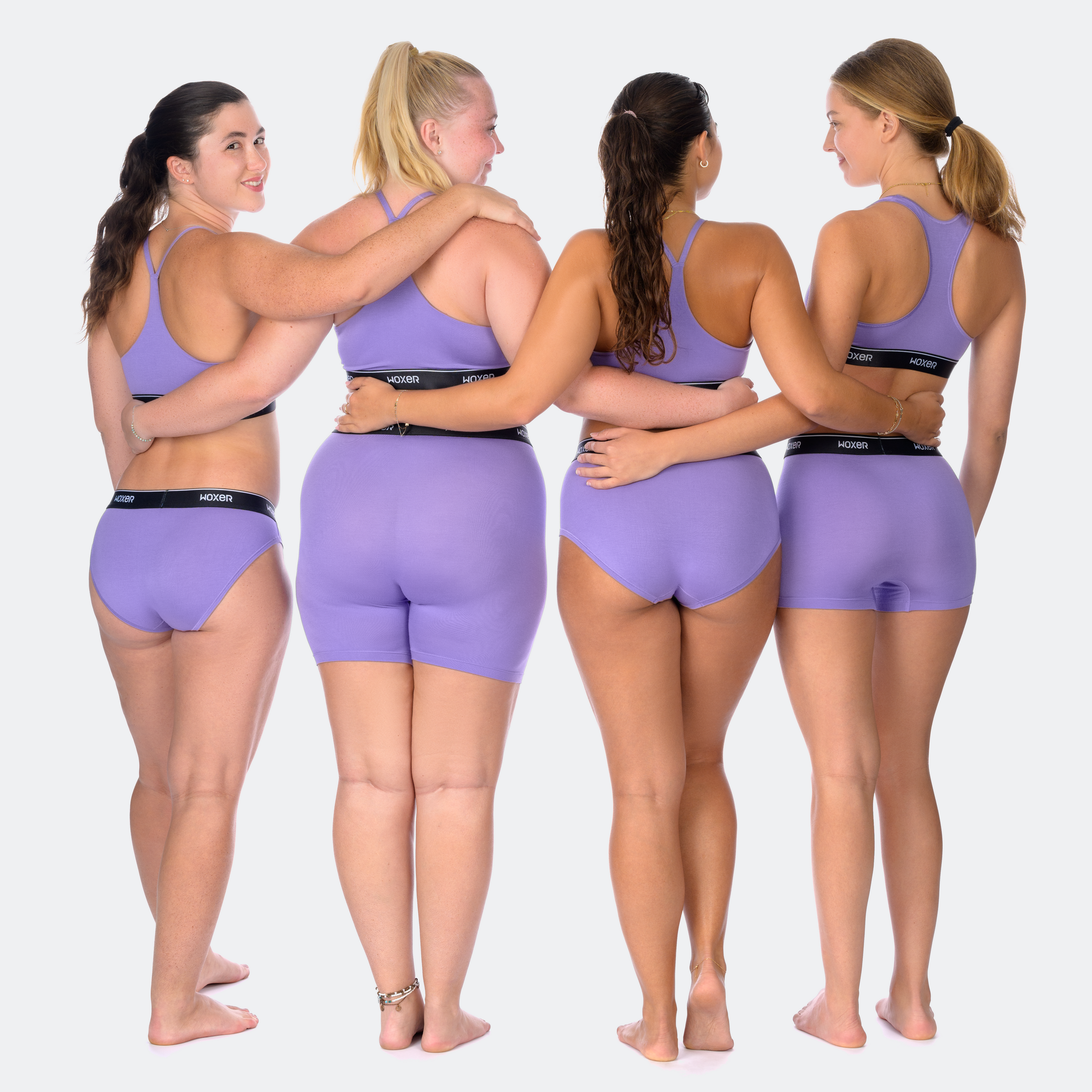 Lia wears a size S, Carla wears a size L, Sofia wears a size S