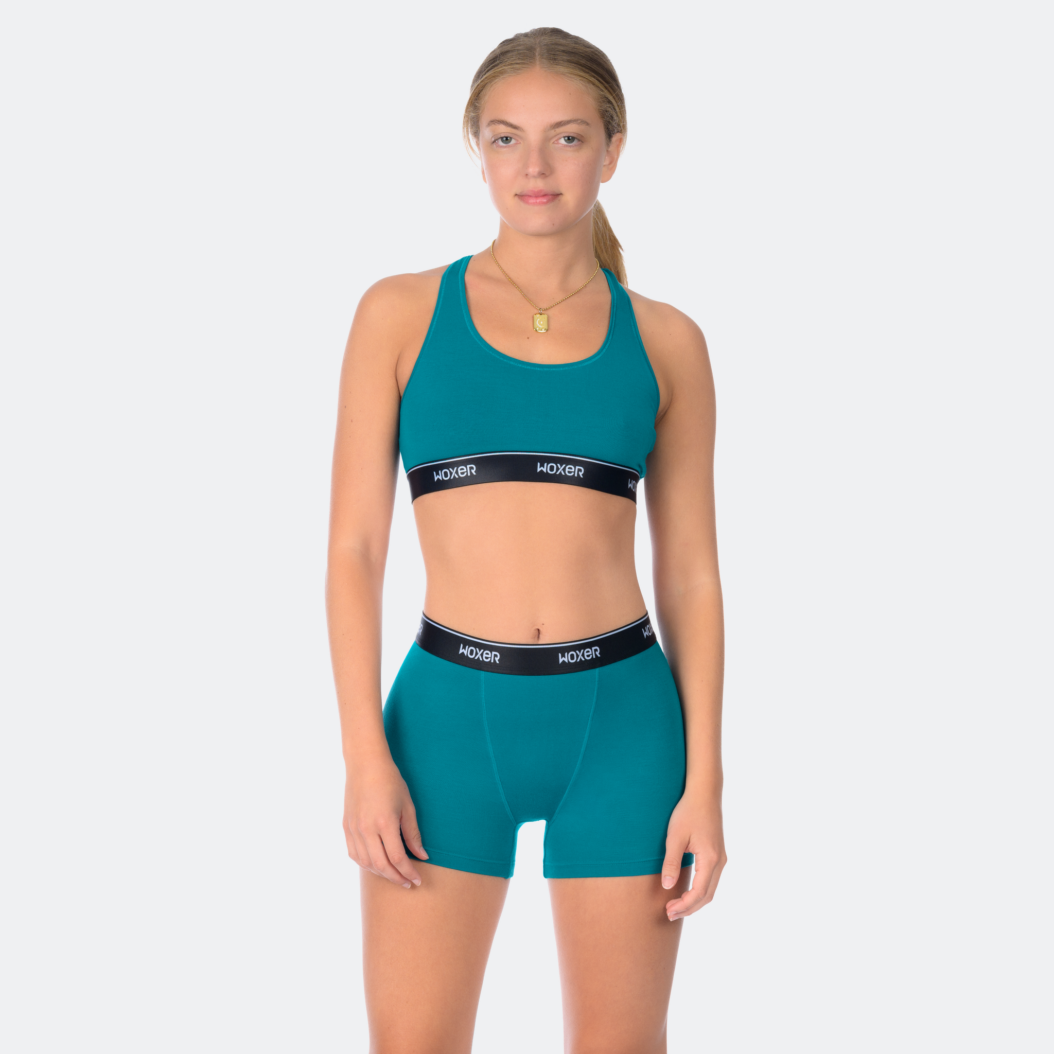 Angelica wears a size M
