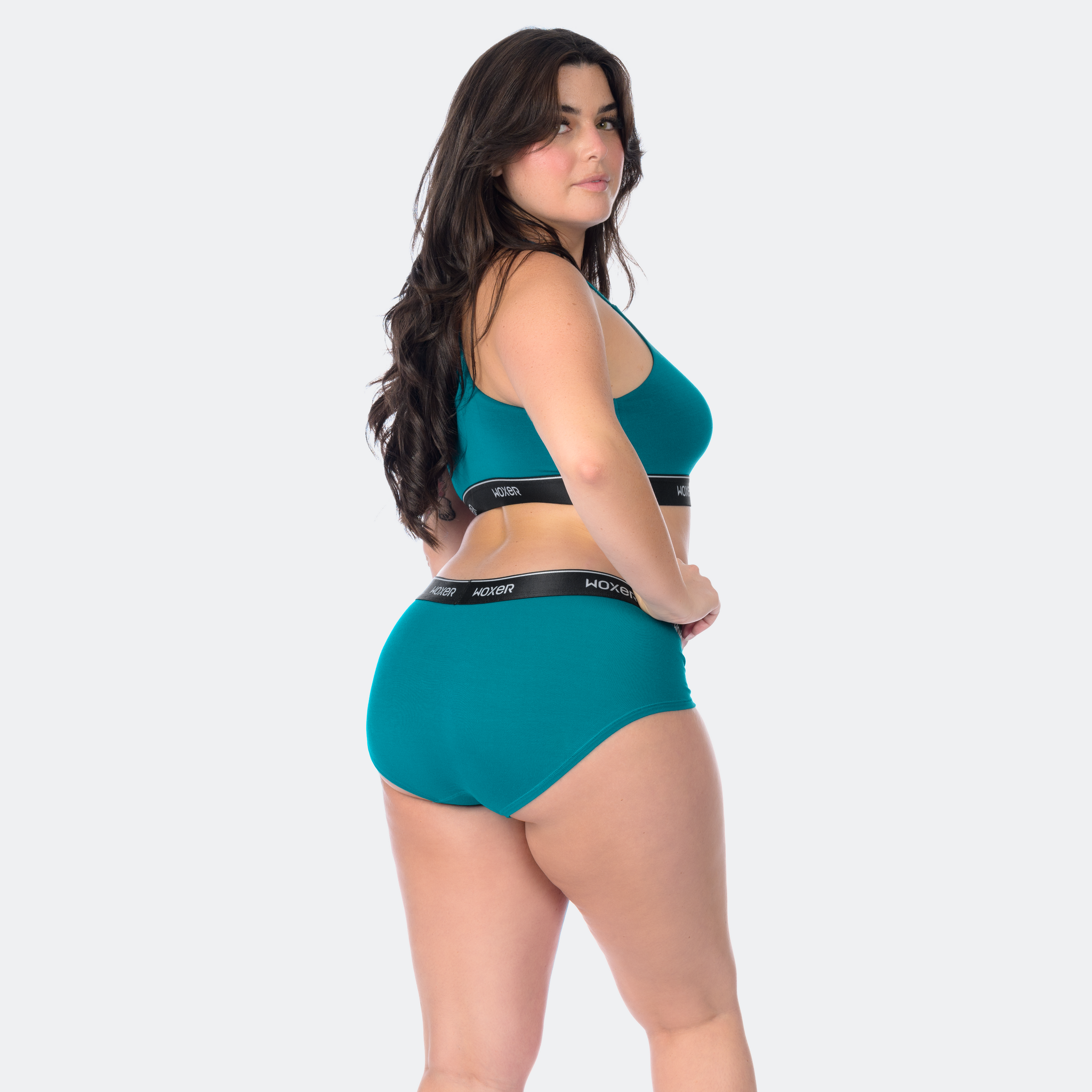 Megan wears a size L