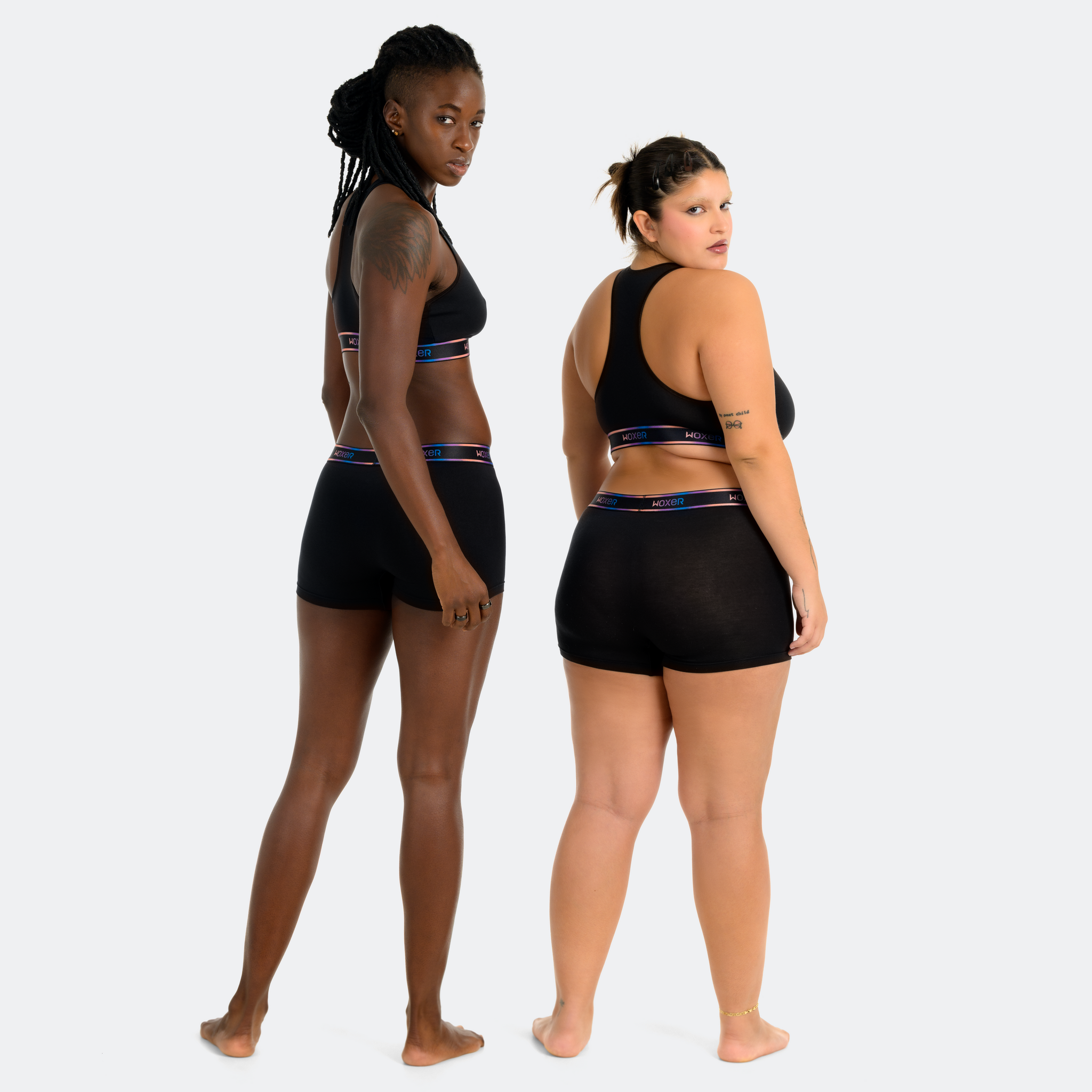 Lana wears a size M, Jas wears a size L