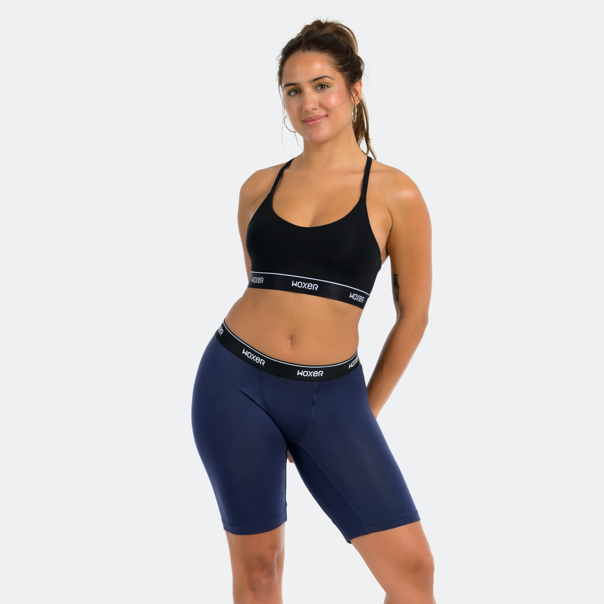 Jess Aguti wears a size M