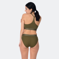 Emilie wears a size S