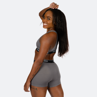 Ebony wears a size M