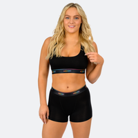 Sascha wears a size S