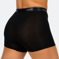 Sascha wears a size S