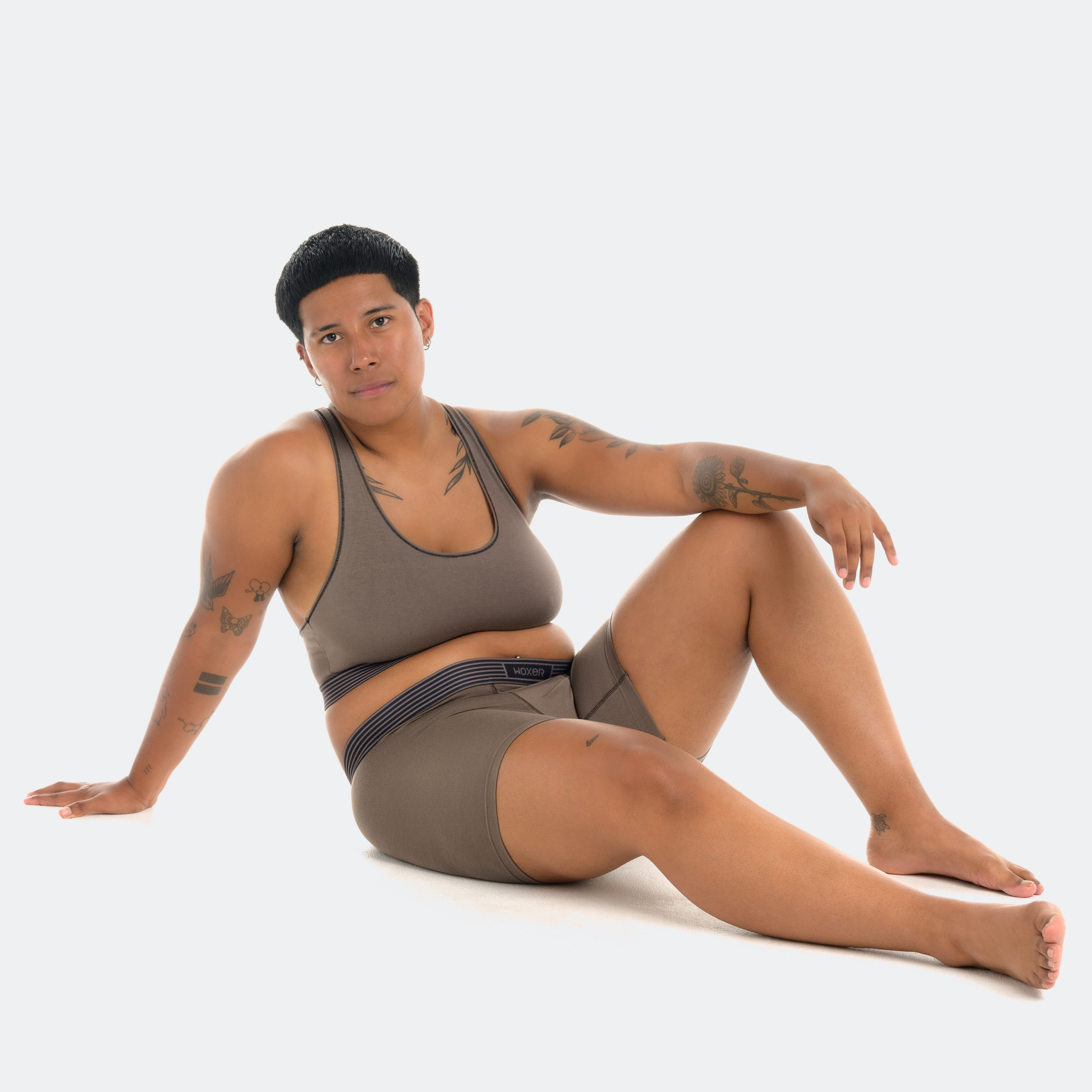 Gabby wears a size L