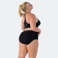 Niki wears a size XL