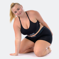 Niki wears a size XL