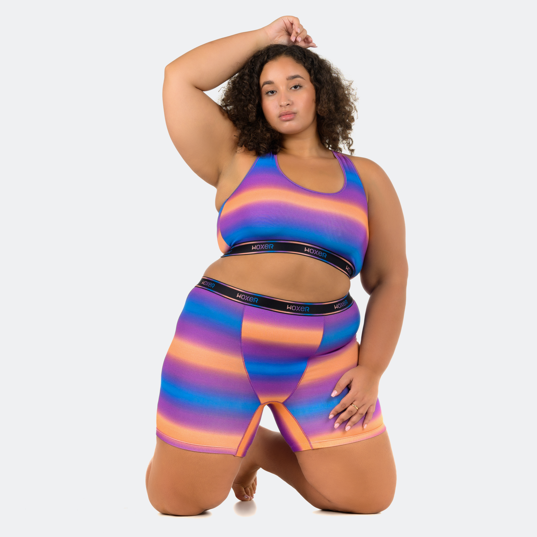 Jaadia wears a size 3XL