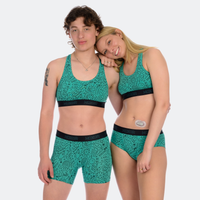 Julianna wears a size S, Kailey wears a size S