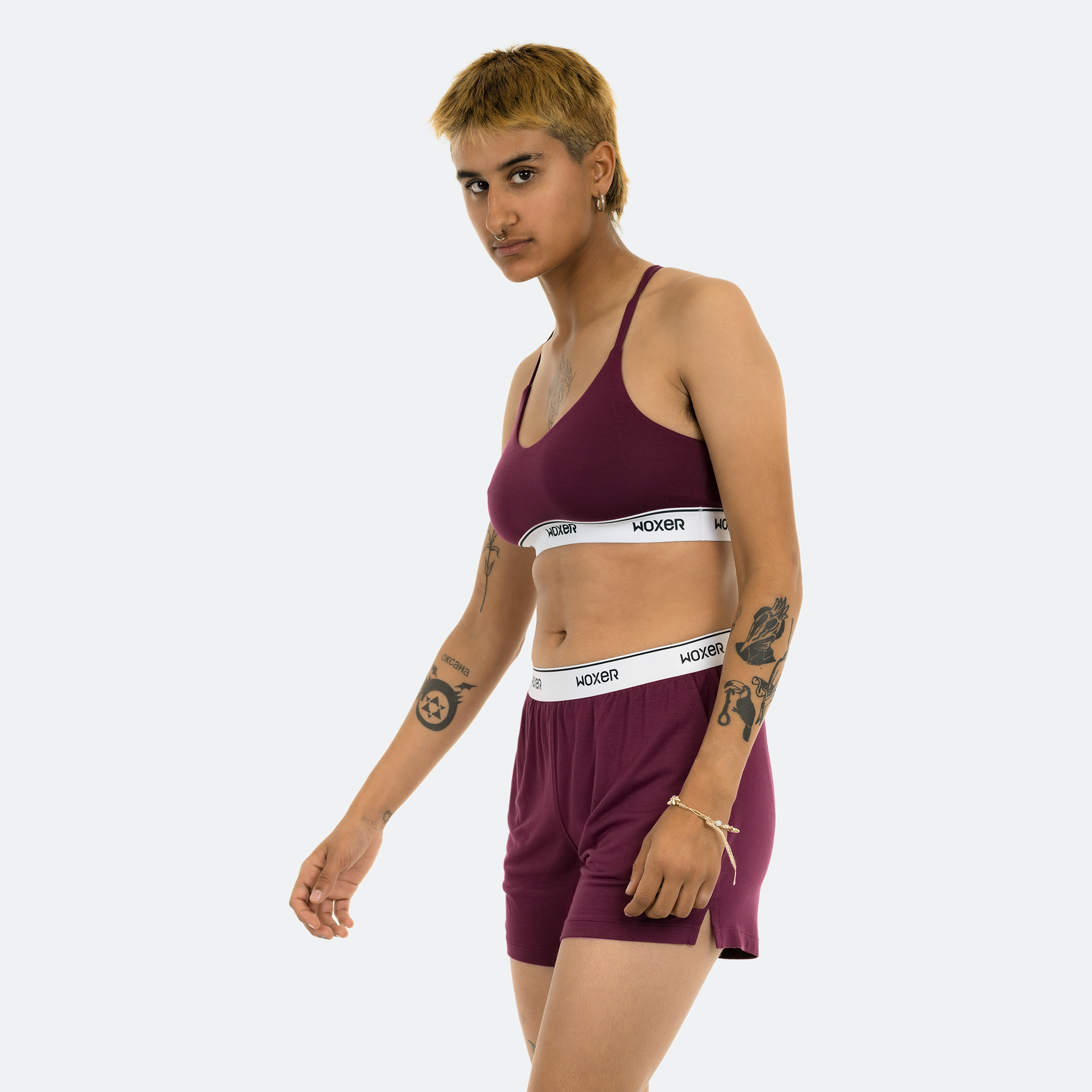Sam wears a size S