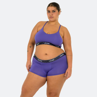 Aymeth wears a size XL