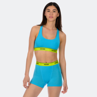 Caroline wears a size S
