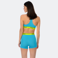 Caroline wears a size S