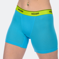 Daniel wears a size S