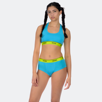 Maya wears a size S