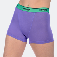 Daniel wears a size S