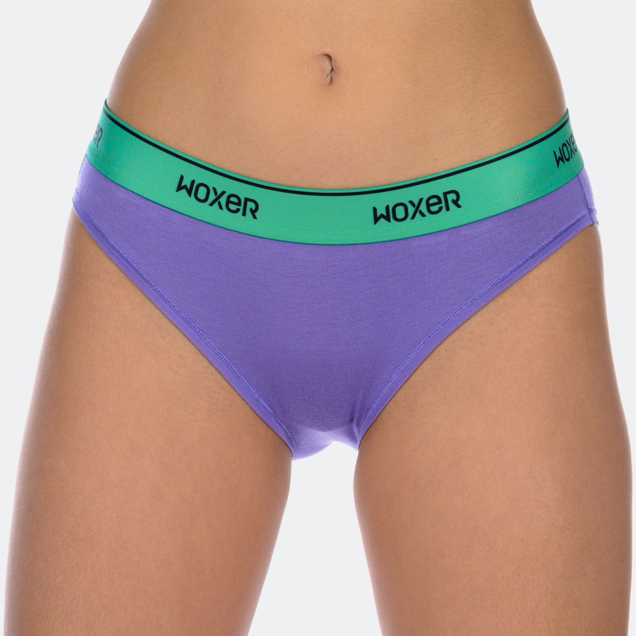 Maya wears a size S
