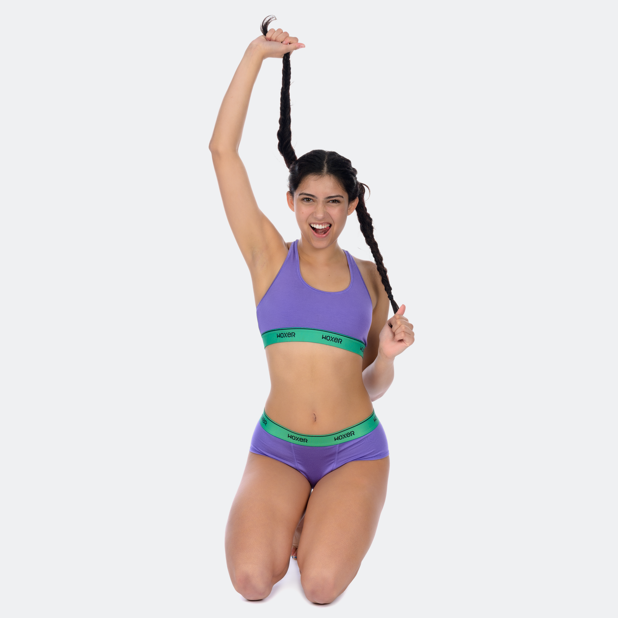 Maya wears a size M