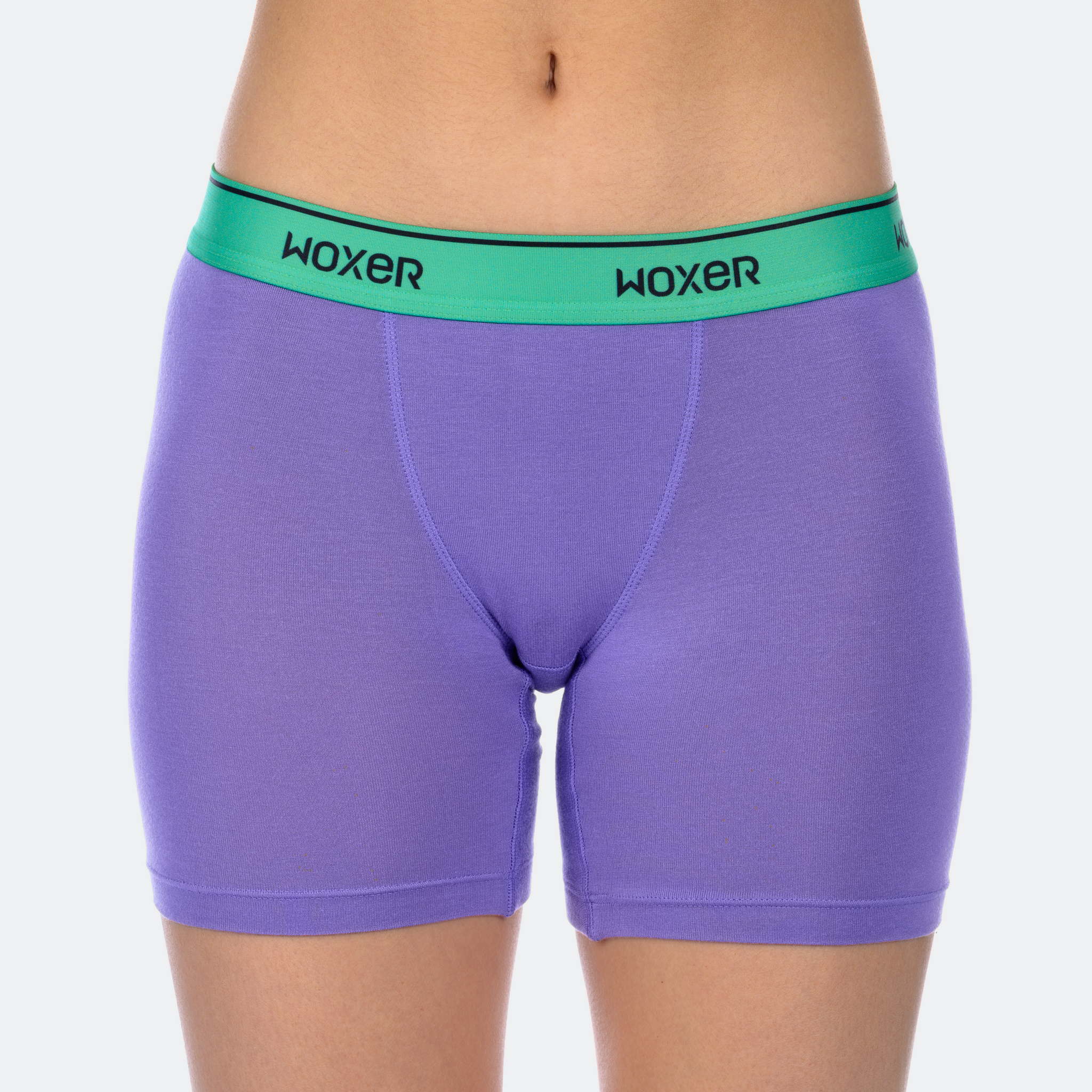 Caroline wears a size S