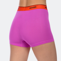 Caroline wears a size S