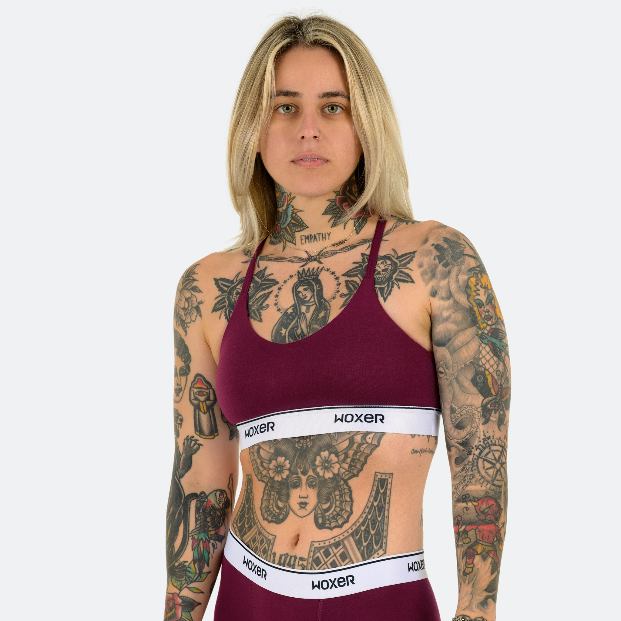 Reid wears a size S