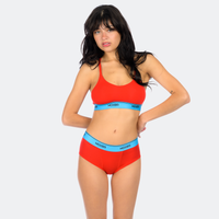Ashlee wears a size S
