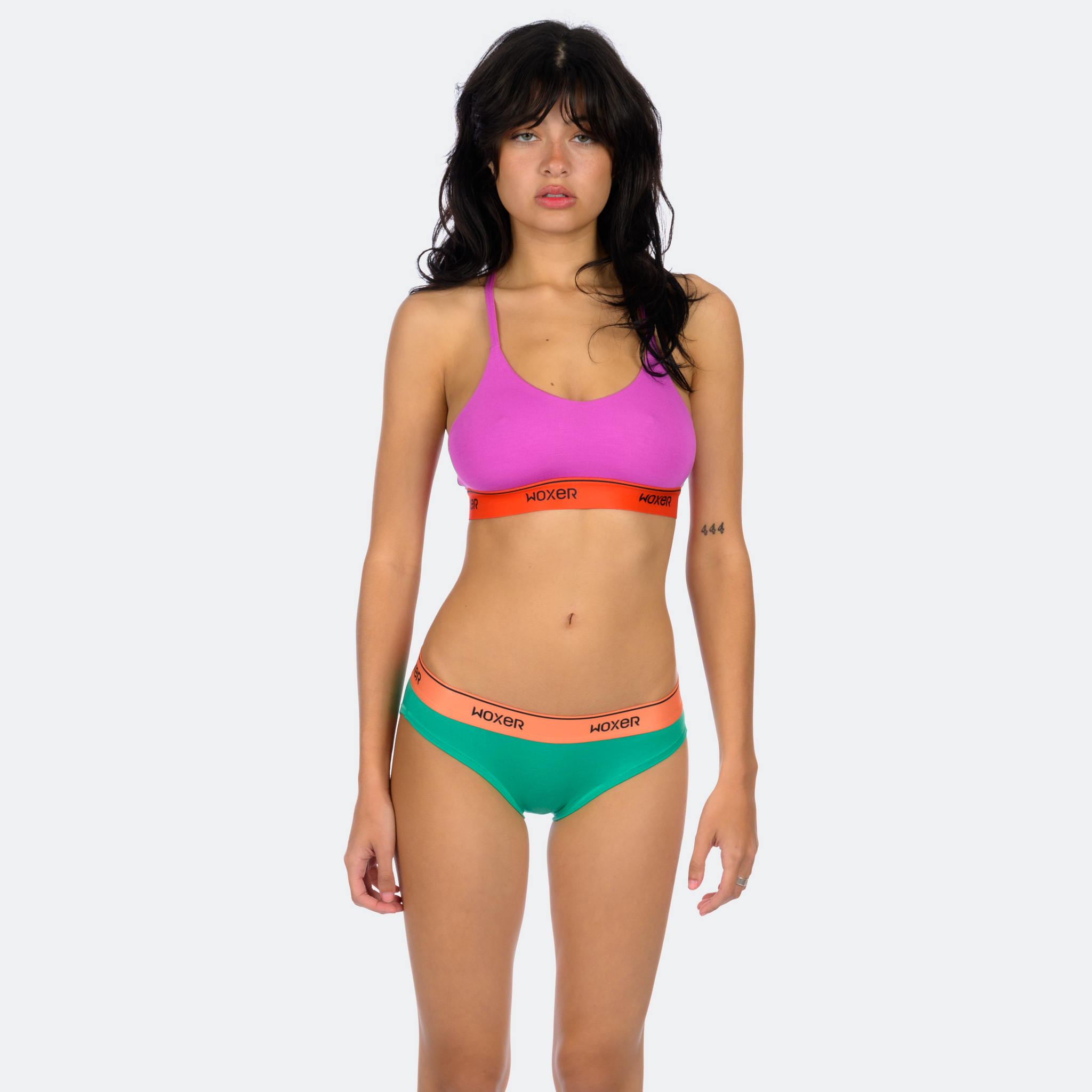Ashlee wears a size S