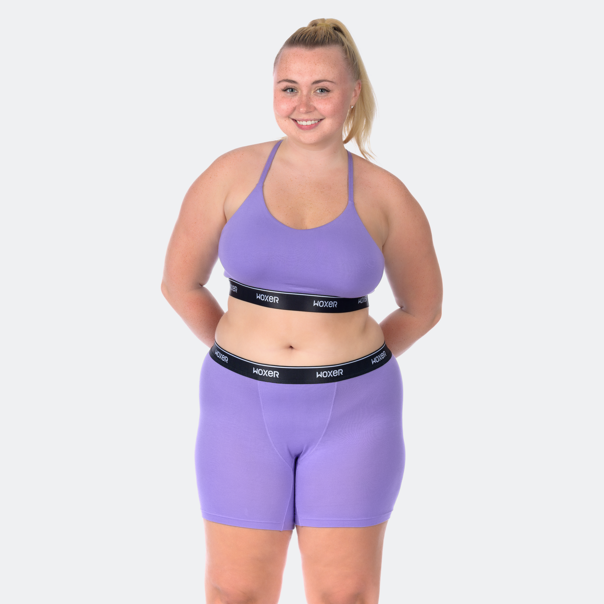 Niki wears a size XL