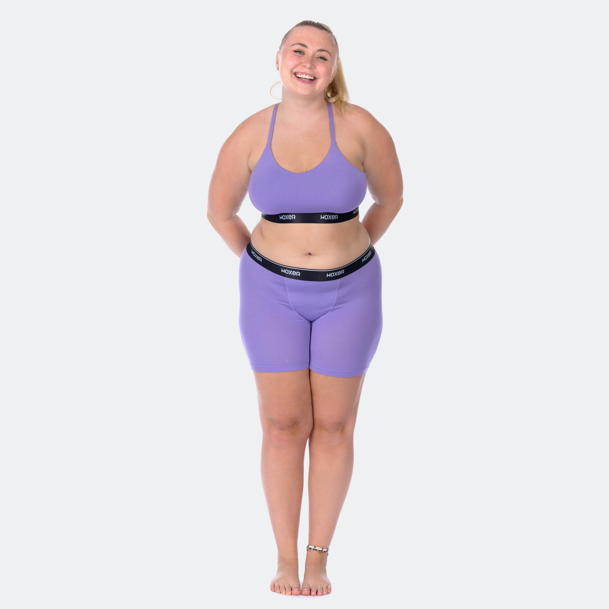 Niki wears a size XL