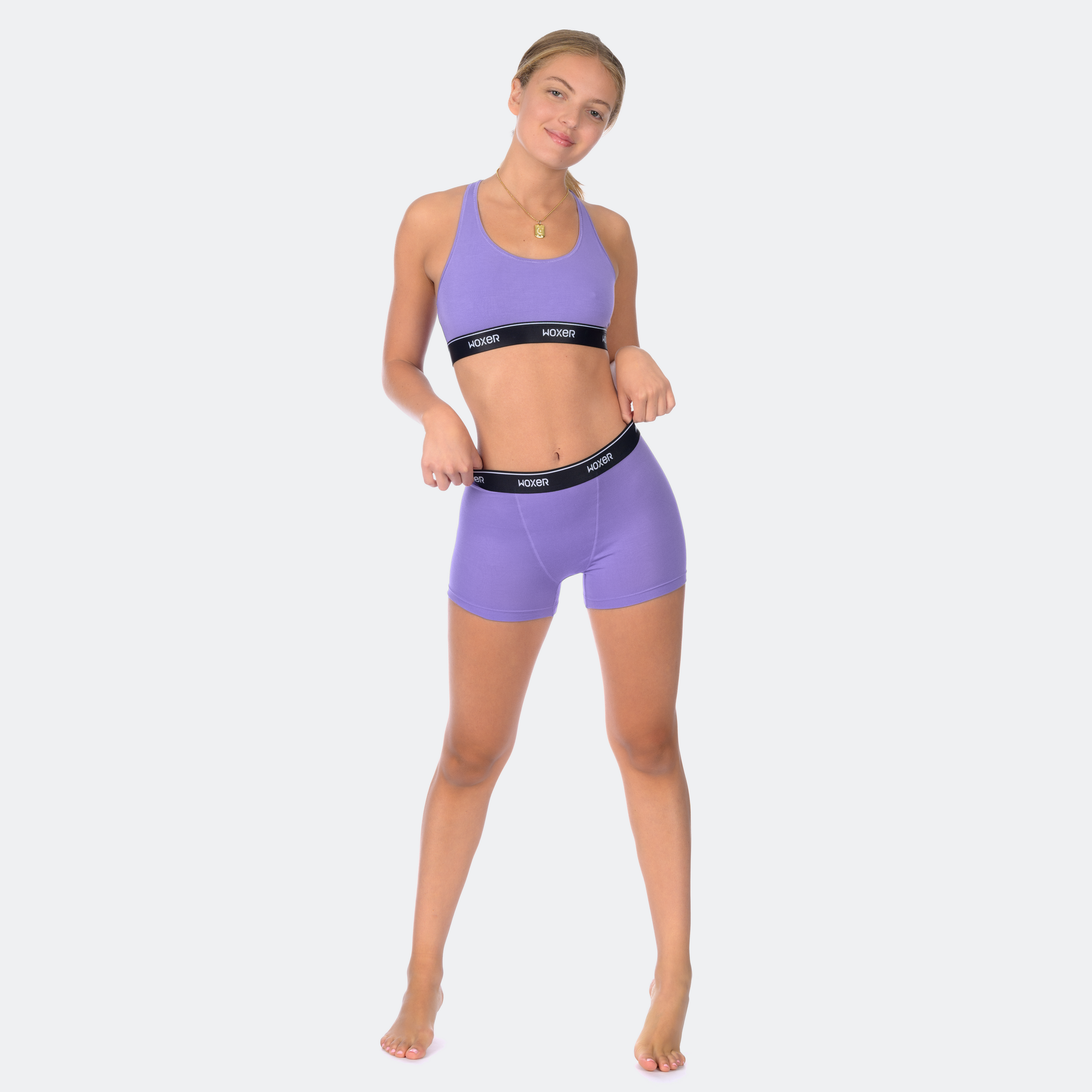 Angelica wears a size M