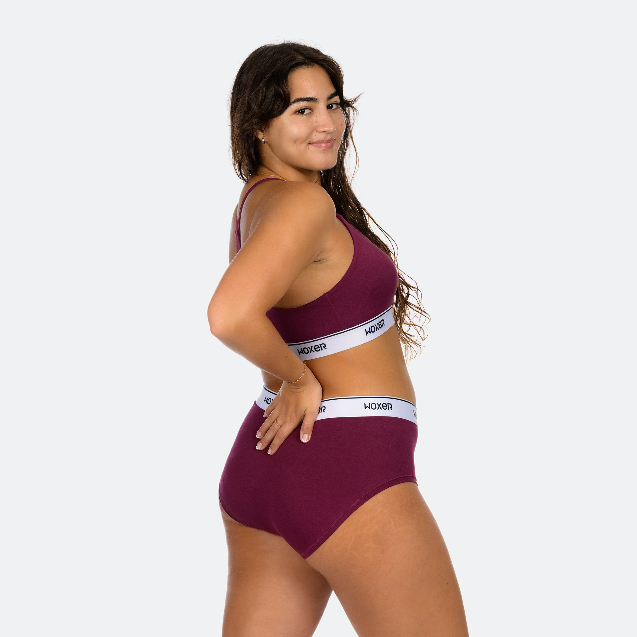 Megan wears a size L
