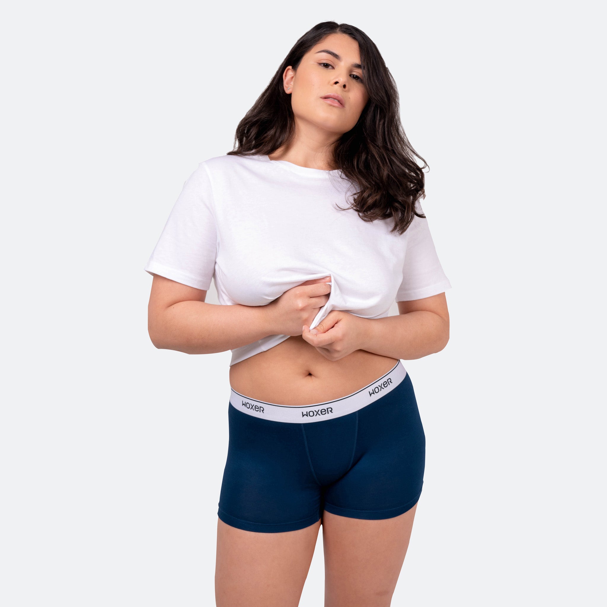 Alexa wears a size XL